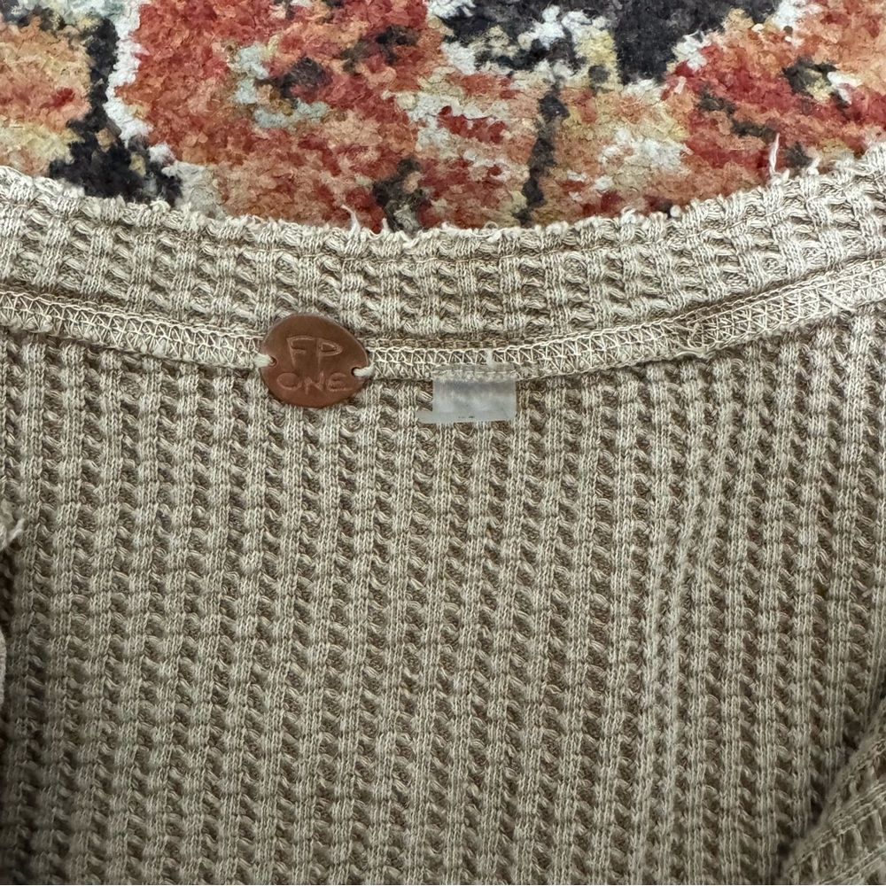 Free People ribbed top - Picture 2 of 4